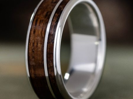 The USS North Carolina | Men s Sterling Silver Wedding Band with USS North Carolina Battleship Teak Wood For Sale